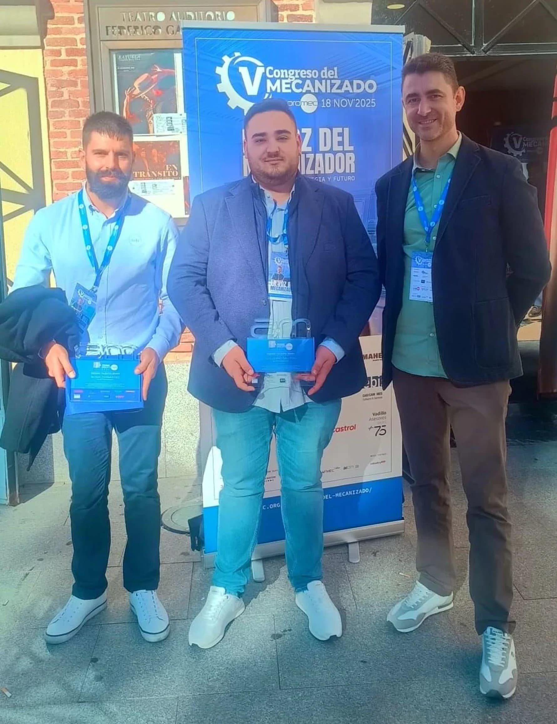Equipo de mecánicos industriales de SRF Mecadvance